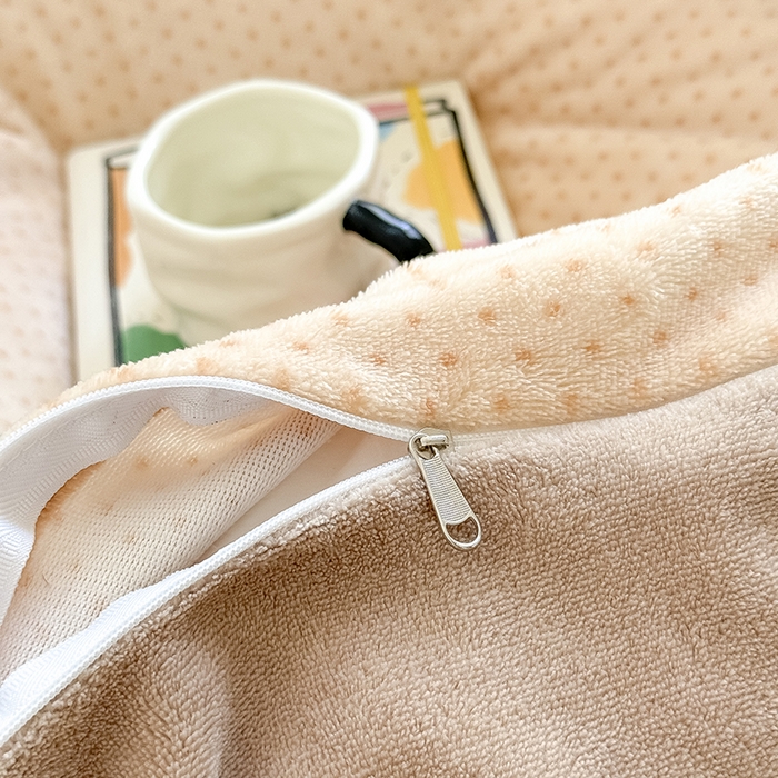 91家纺网 家纺一手货源 找家纺 卡罗兰 2025新款200克牛奶绒小清新印花四件套 可爱汪