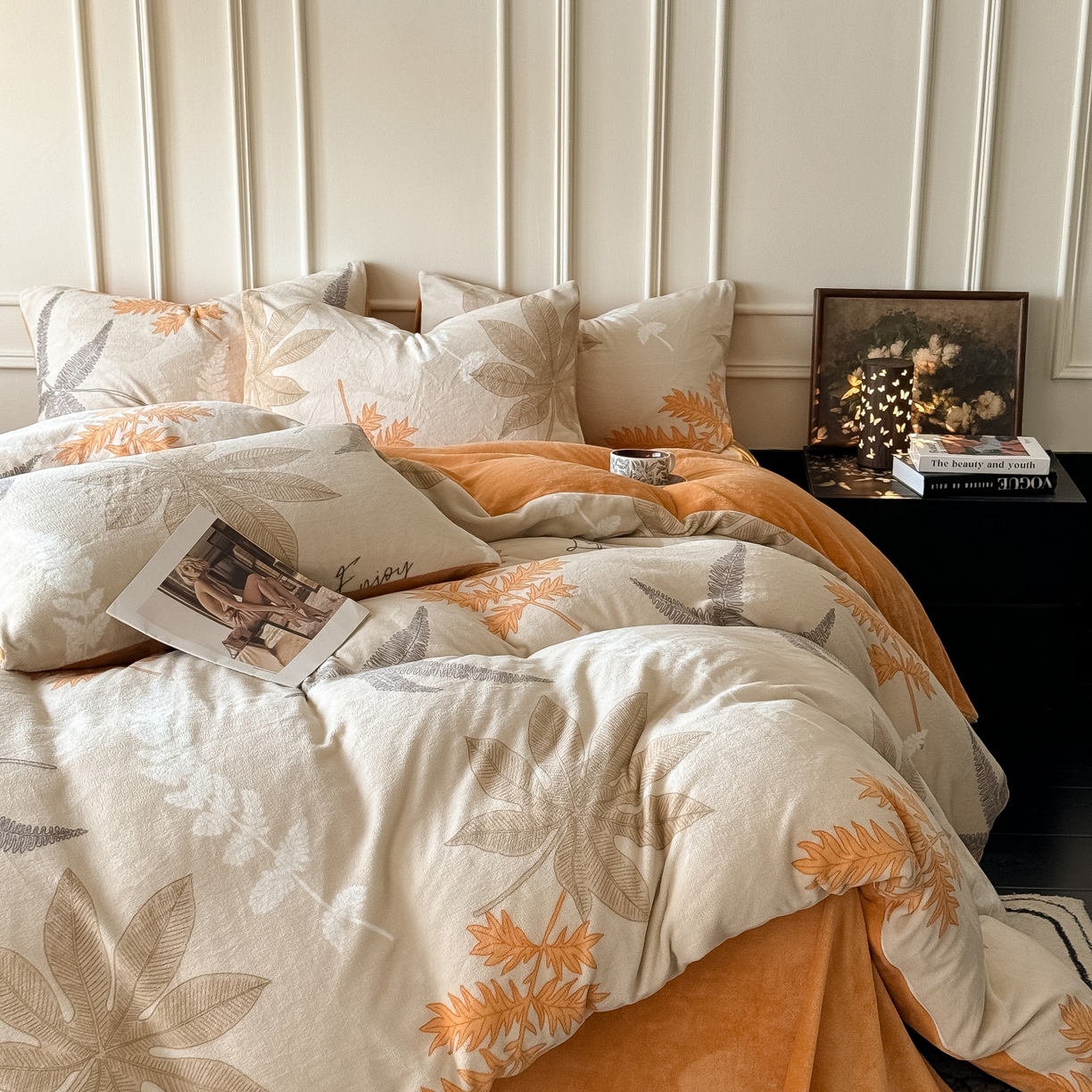 91家纺网 家纺一手货源 找家纺 卡罗兰 2025新款200克牛奶绒小清新印花四件套 知秋