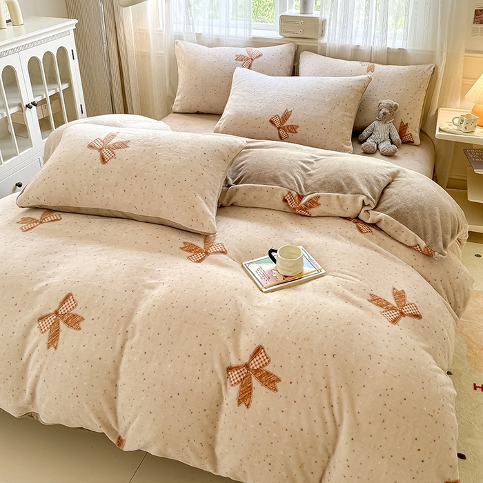 卡罗兰 2025新款200克牛奶绒小清新印花四件套 蝴蝶结