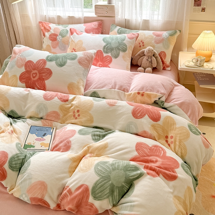 91家纺网 家纺一手货源 找家纺 卡罗兰 2025新款200克牛奶绒小清新印花四件套 太阳花