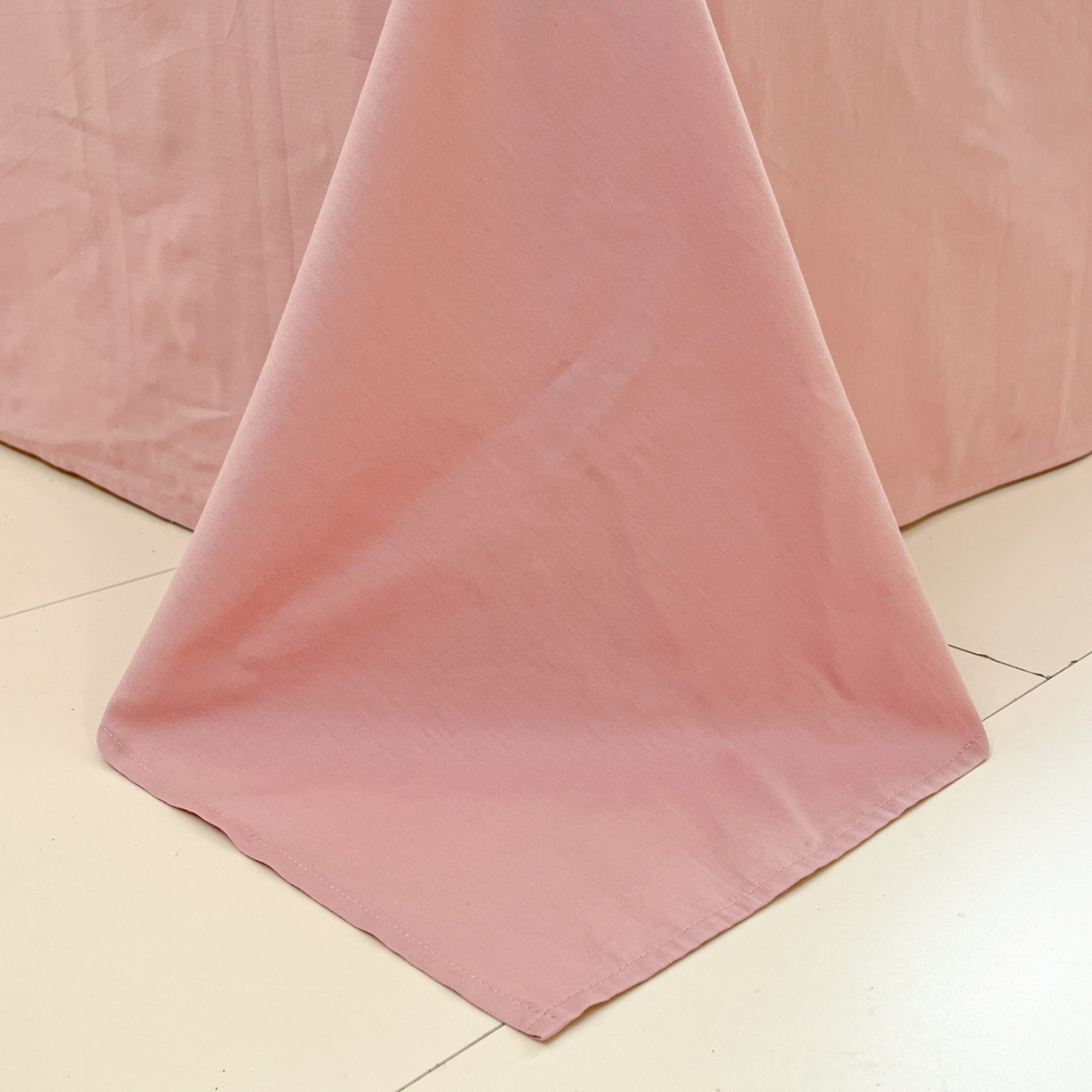 91家纺网 家纺一手货源 找家纺 柠馨 2025新款全棉印花四件套安凡妮系列 墨影