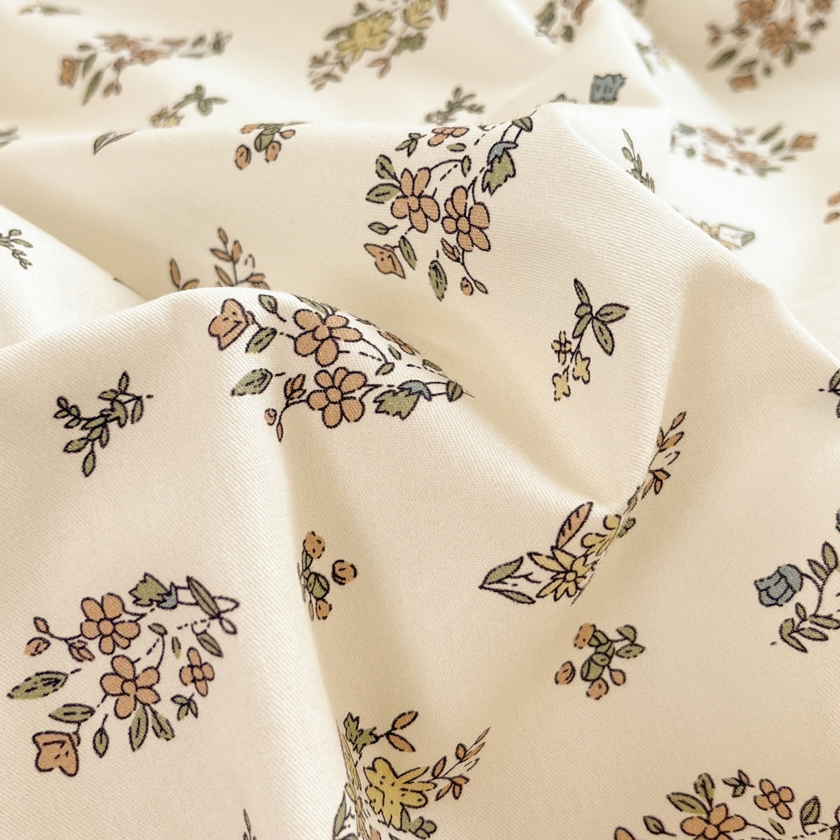 91家纺网 家纺一手货源 找家纺 柠馨 2025新款全棉印花四件套安凡妮系列 凝慕