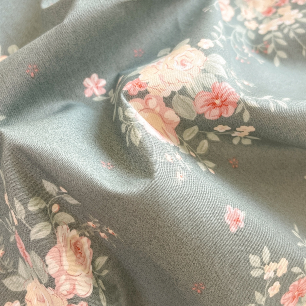 91家纺网 家纺一手货源 找家纺 柠馨 2025新款全棉印花四件套安凡妮系列 墨影