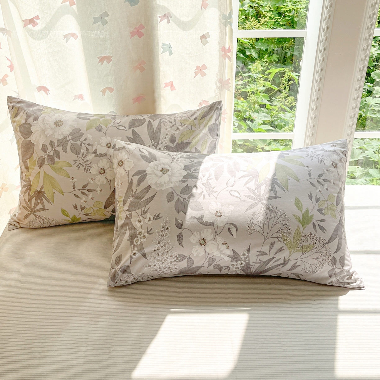 91家纺网 家纺一手货源 找家纺 柠馨 2025新款全棉印花四件套安凡妮系列 白晴