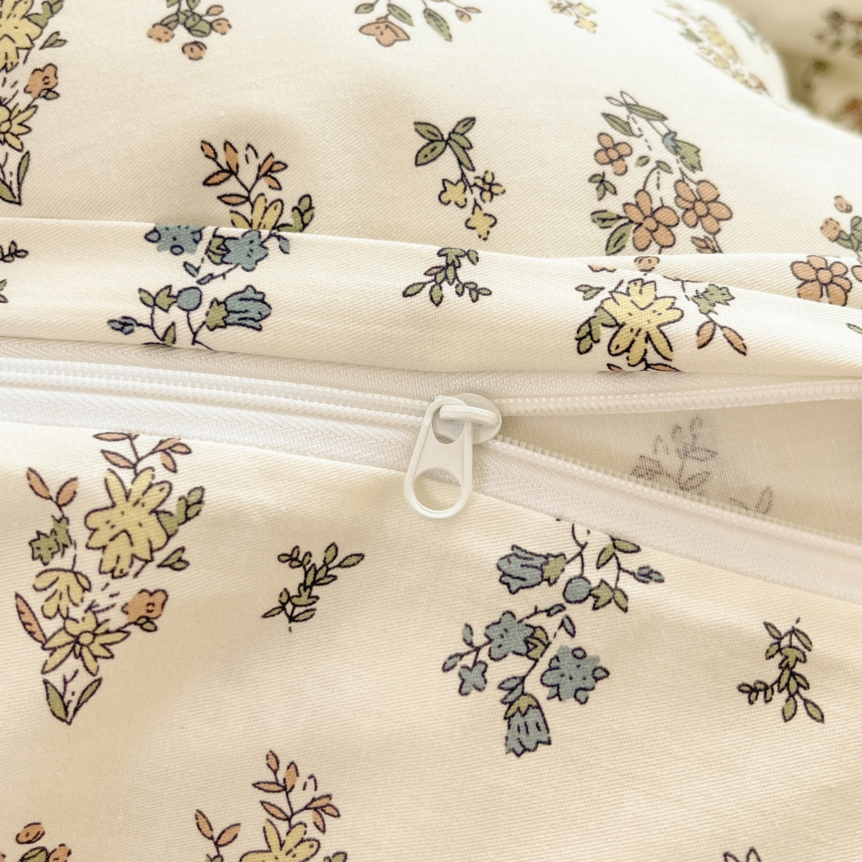 91家纺网 家纺一手货源 找家纺 柠馨 2025新款全棉印花四件套安凡妮系列 凝慕