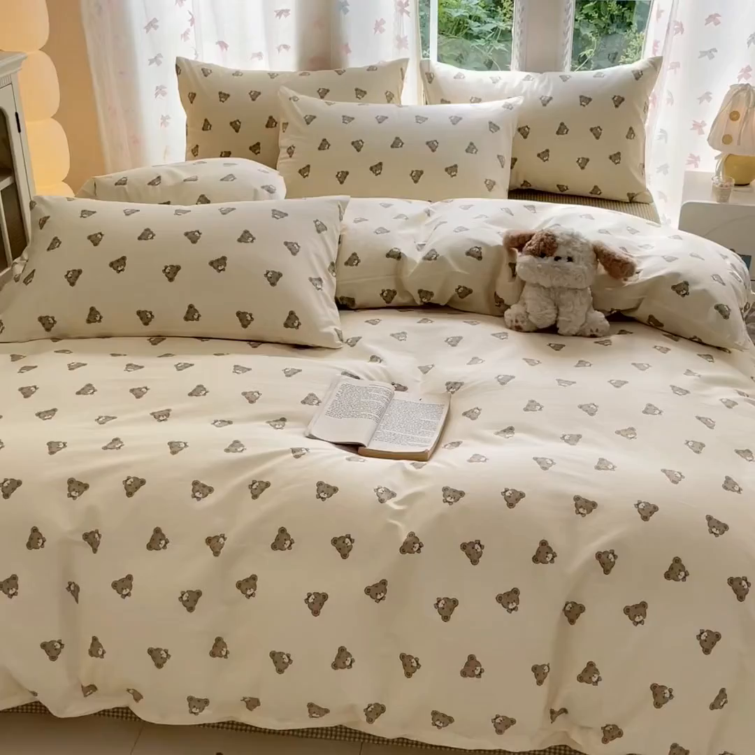 91家纺网 家纺一手货源 找家纺 柠馨 2025新款全棉印花四件套安凡妮系列 小熊行星