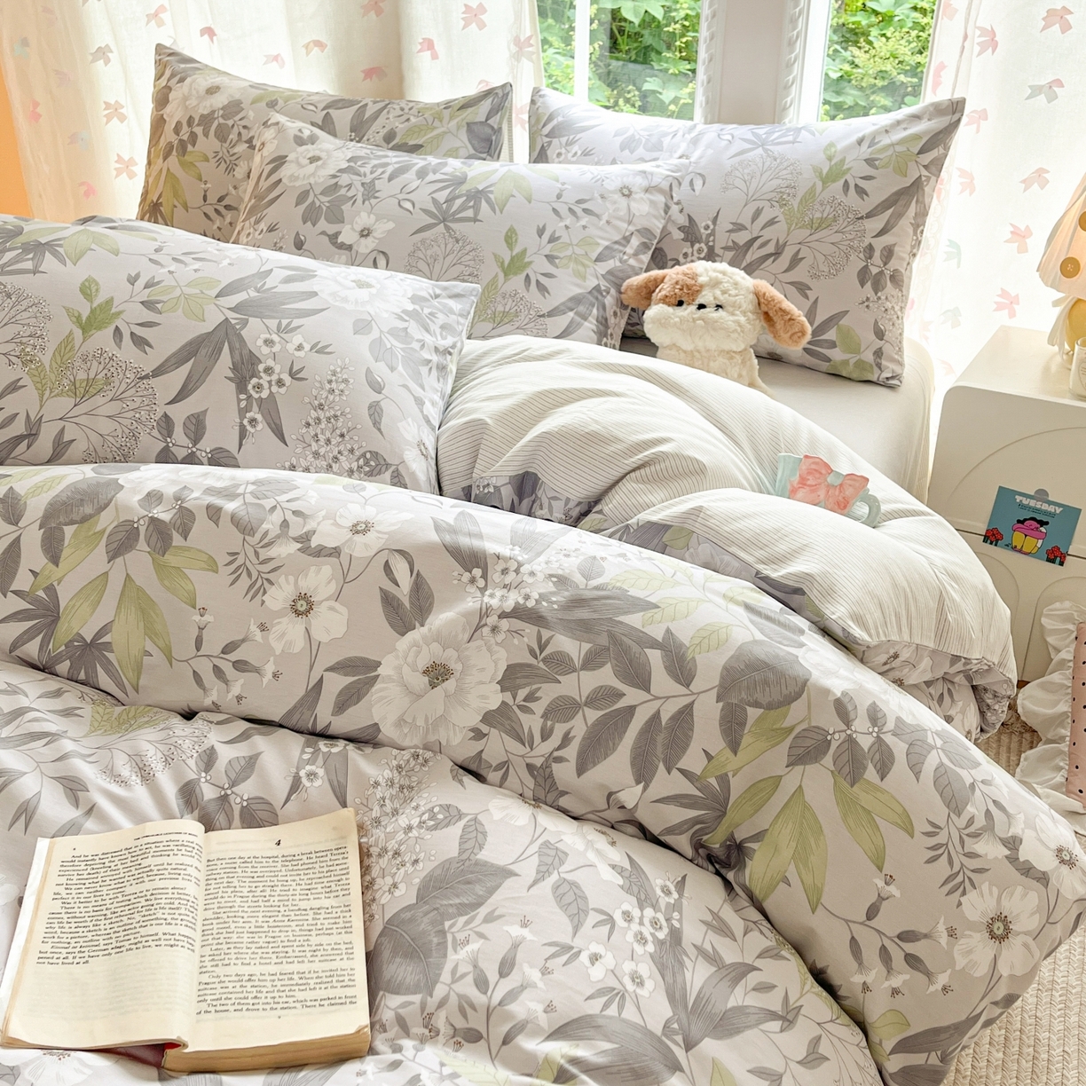 91家纺网 家纺一手货源 找家纺 柠馨 2025新款全棉印花四件套安凡妮系列 白晴