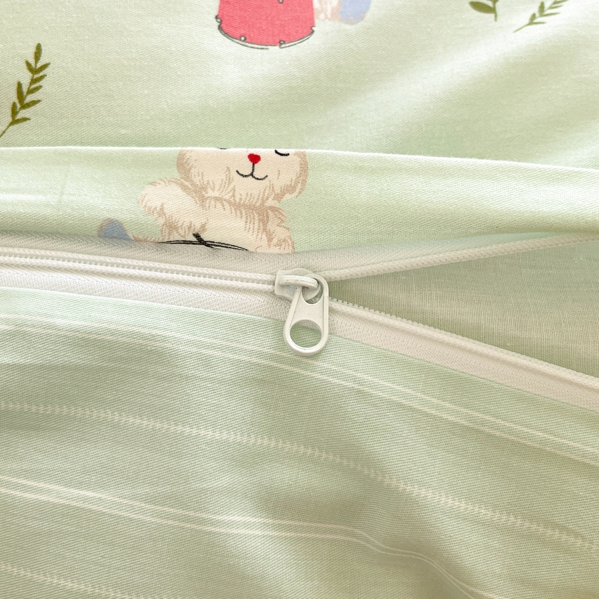 91家纺网 家纺一手货源 找家纺 柠馨 2025新款全棉印花四件套安凡妮系列 萝莉兔