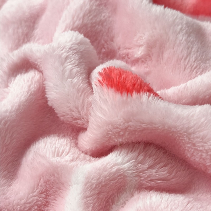 91家纺网 家纺一手货源 找家纺 爱彼家纺 2025秋冬新款泡泡绒印花毛毯毯子多功能盖毯-系列二 草莓兔