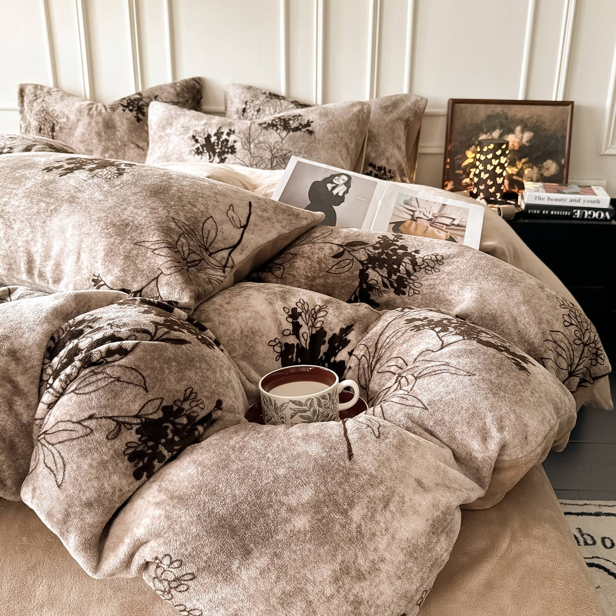 91家纺网 家纺一手货源 找家纺 （总）卡罗兰 2025新款200克牛奶绒小清新印花四件套