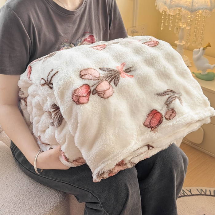 91家纺网 家纺一手货源 找家纺 爱彼家纺 2025秋冬新款泡泡绒印花毛毯毯子多功能盖毯-系列二 粉色郁金香