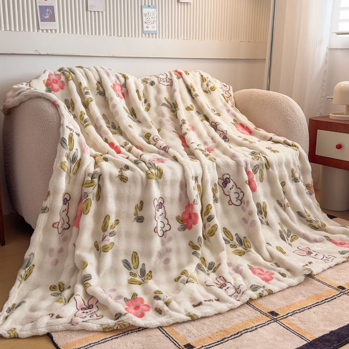 91家纺网 家纺一手货源 找家纺 爱彼家纺 2025秋冬新款泡泡绒印花毛毯毯子多功能盖毯-系列二 青青小免