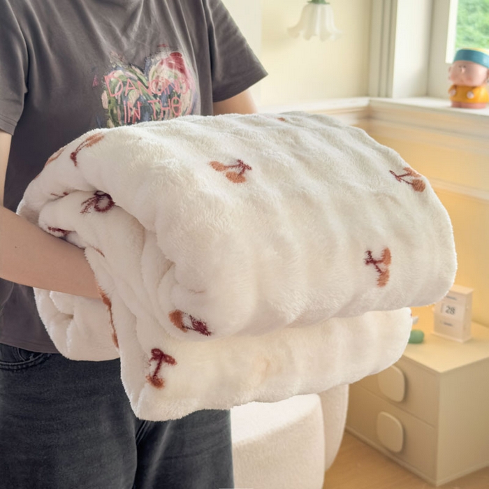 91家纺网 家纺一手货源 找家纺 爱彼家纺 2025秋冬新款泡泡绒印花毛毯毯子多功能盖毯-系列二 樱桃小熊