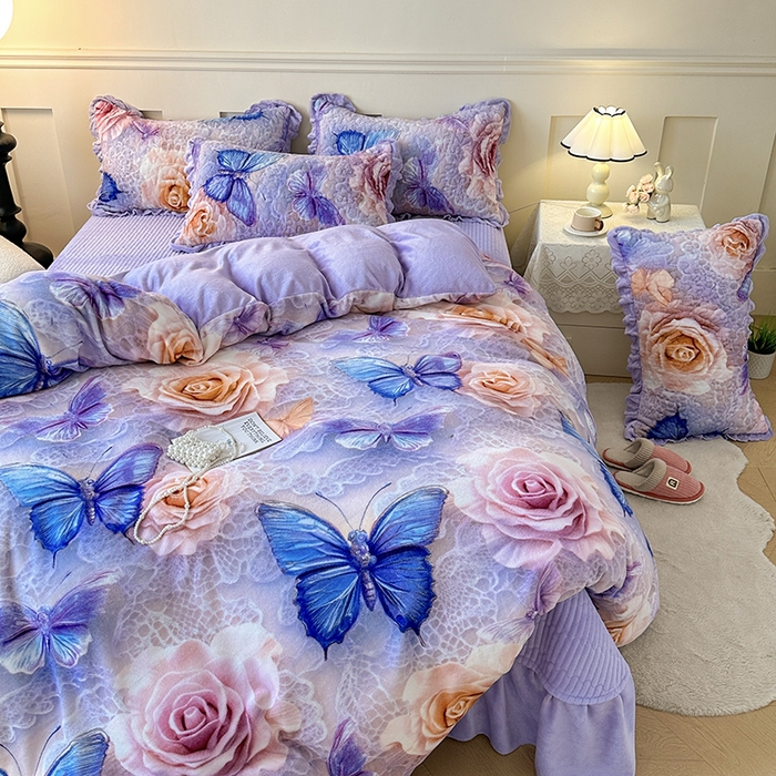 91家纺网 家纺一手货源 找家纺 雅眠居 2025直播爆款5D大版数码印花牛奶绒床盖四件套宝宝绒床裙 蝴蝶花