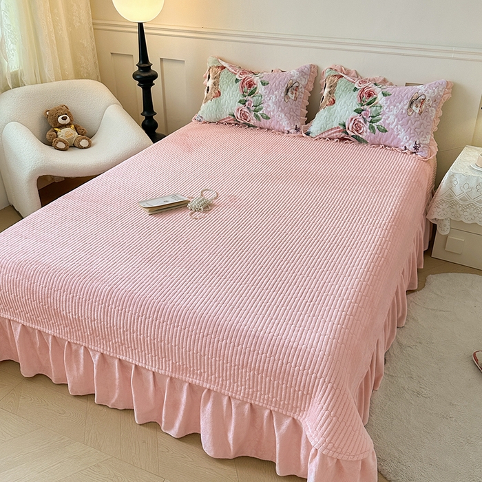 91家纺网 家纺一手货源 找家纺 雅眠居 2025直播爆款5D大版数码印花牛奶绒床盖四件套宝宝绒床裙 猫咪乐园