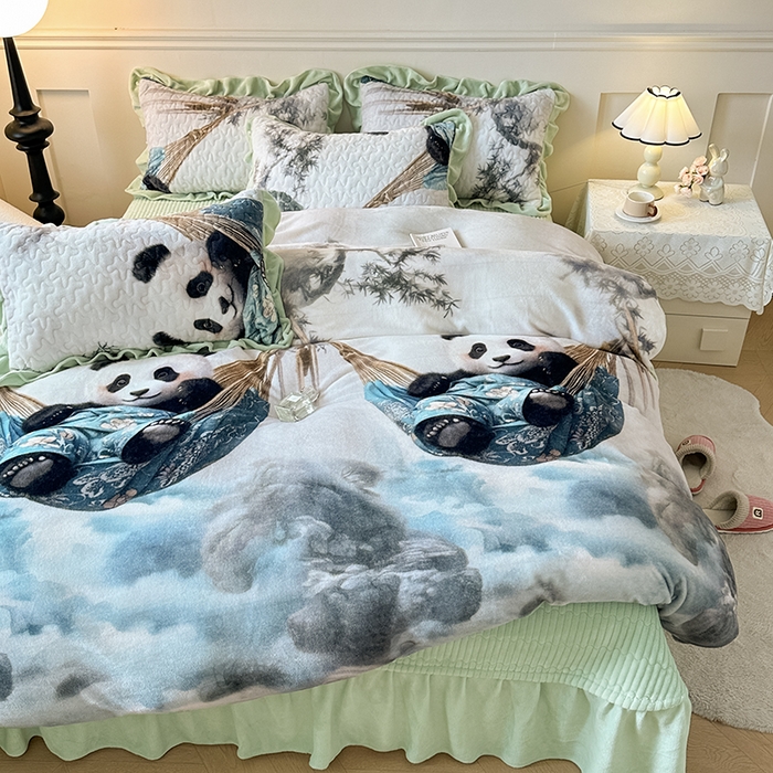 91家纺网 家纺一手货源 找家纺 雅眠居 2025直播爆款5D大版数码印花牛奶绒床盖四件套宝宝绒床裙 小熊猫