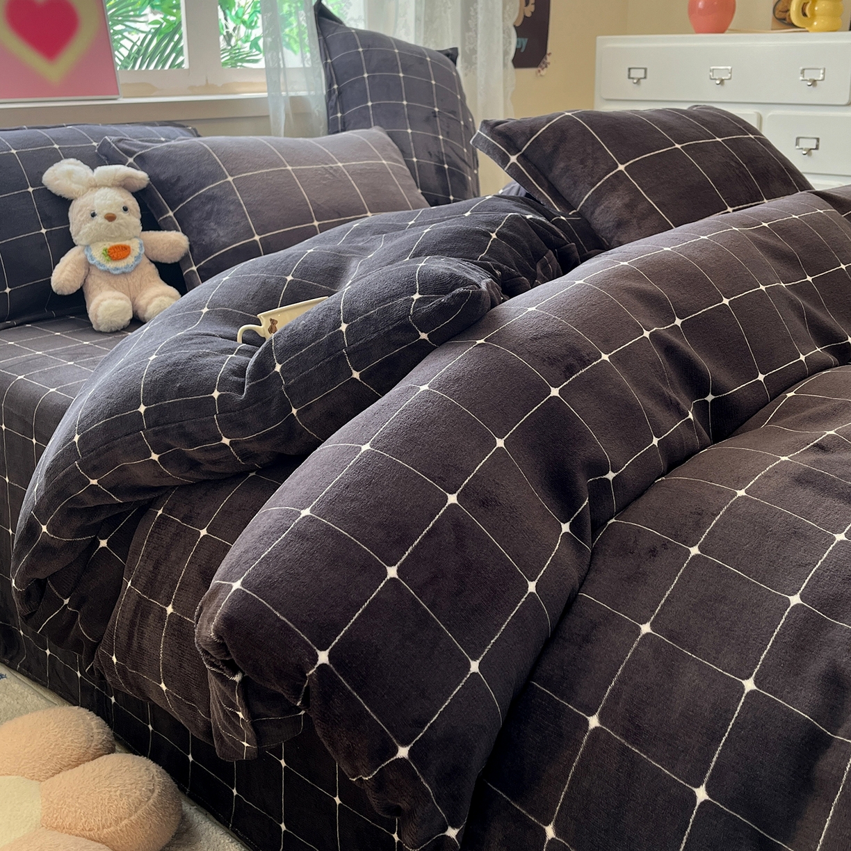 卡斯诺家纺馆 2025新款高克重牛奶绒印花四件套 品格