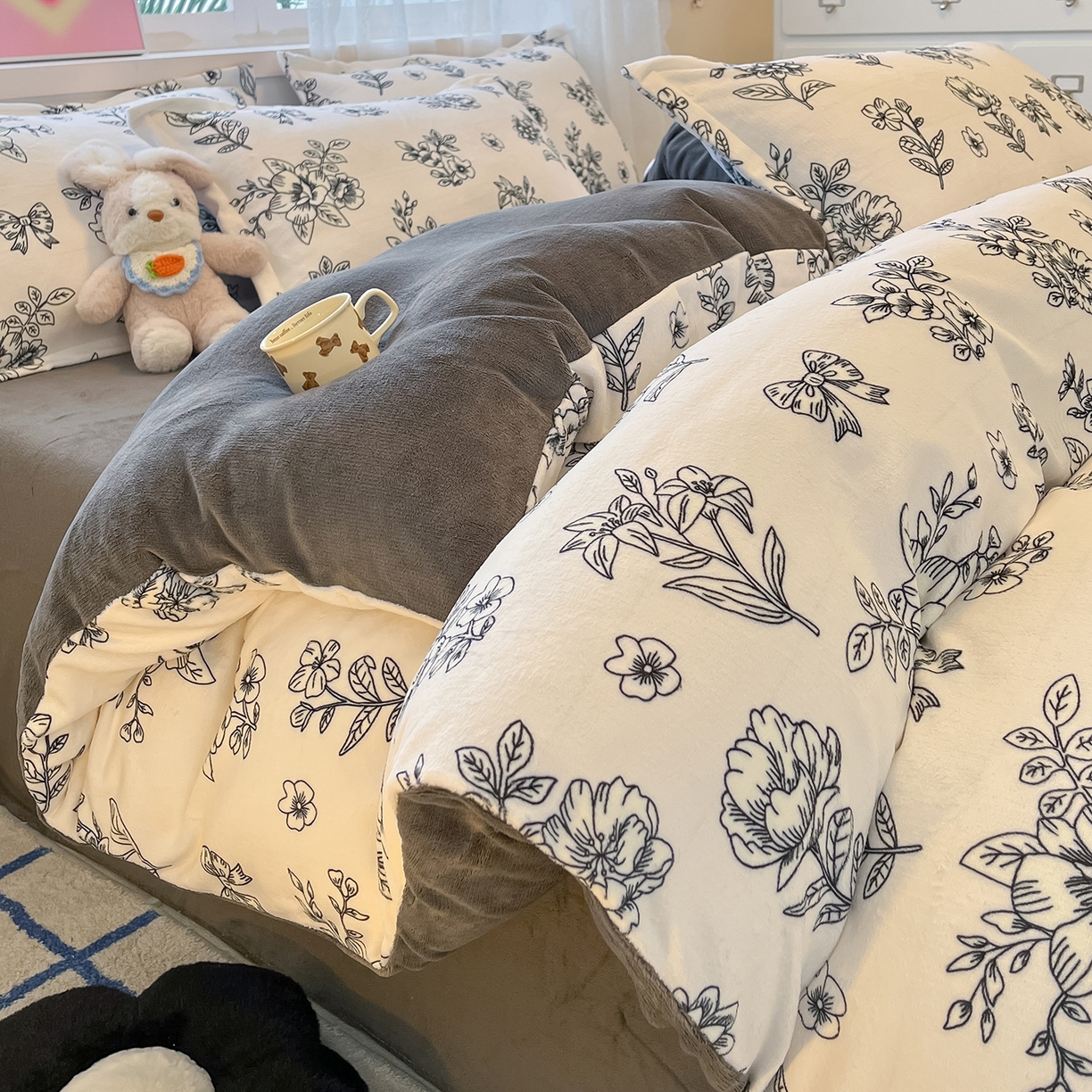 卡斯诺家纺馆 2025新款高克重牛奶绒印花四件套 赛琳