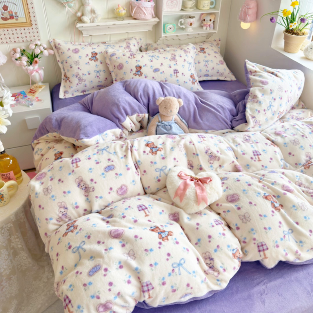 91家纺网 家纺一手货源 找家纺 卡斯诺家纺馆 2025新款高克重牛奶绒印花四件套 苏颜