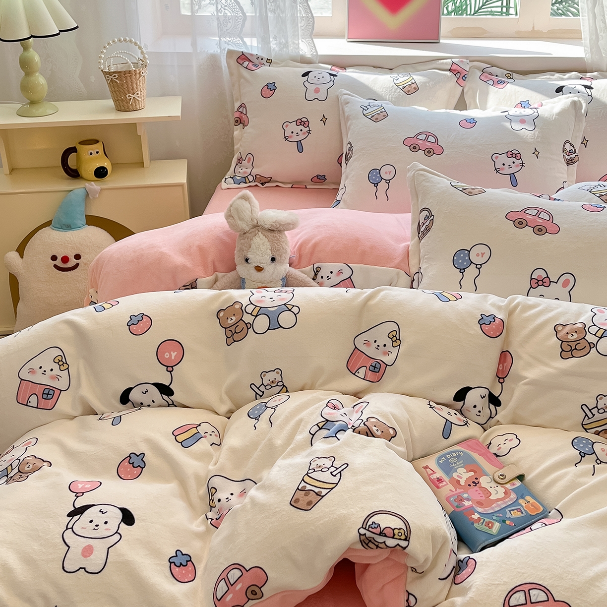 91家纺网 家纺一手货源 找家纺 卡斯诺家纺馆 2025新款高克重牛奶绒印花四件套 甜趣时光