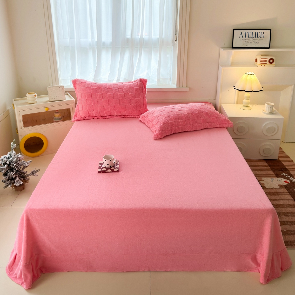 91家纺网 家纺一手货源 找家纺 7V 2025新款A类牛奶绒立体格四件套雕花绒夹棉床盖床笠四件套全工艺牛奶绒 粉色