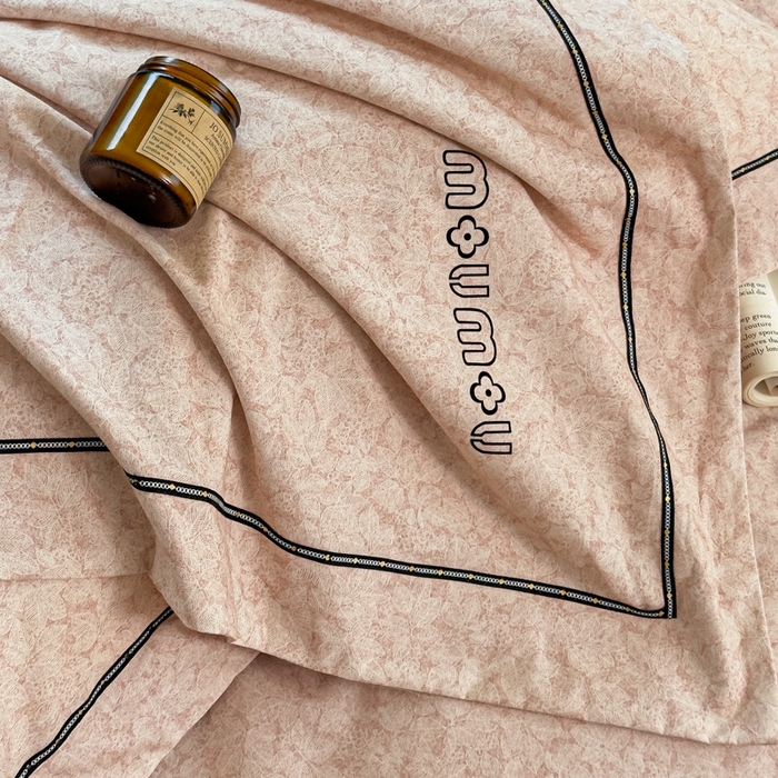 91家纺网 家纺一手货源 找家纺 舒慕家纺 2025新款长绒棉磨毛全棉磨毛四件套 梦蝶-粉