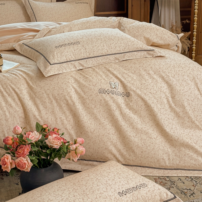 91家纺网 家纺一手货源 找家纺 舒慕家纺 2025新款长绒棉磨毛全棉磨毛四件套 梦蝶-黄