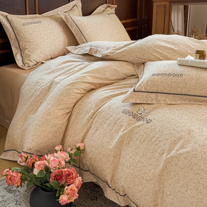 91家纺网 家纺一手货源 找家纺 舒慕家纺 2025新款长绒棉磨毛全棉磨毛四件套 梦蝶-黄