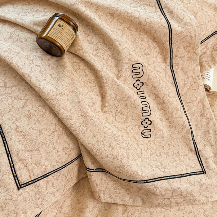 91家纺网 家纺一手货源 找家纺 舒慕家纺 2025新款长绒棉磨毛全棉磨毛四件套 梦蝶-黄