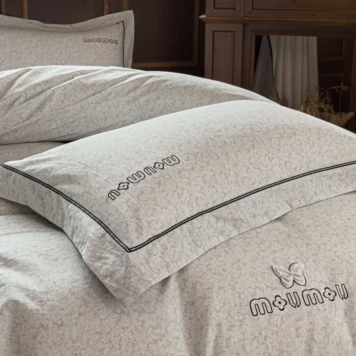 91家纺网 家纺一手货源 找家纺 舒慕家纺 2025新款长绒棉磨毛全棉磨毛四件套 梦蝶-灰