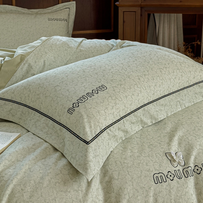 91家纺网 家纺一手货源 找家纺 舒慕家纺 2025新款长绒棉磨毛全棉磨毛四件套 梦蝶-绿