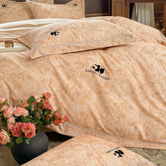 91家纺网 家纺一手货源 找家纺 舒慕家纺 2025新款长绒棉磨毛全棉磨毛四件套 熊猫-橘