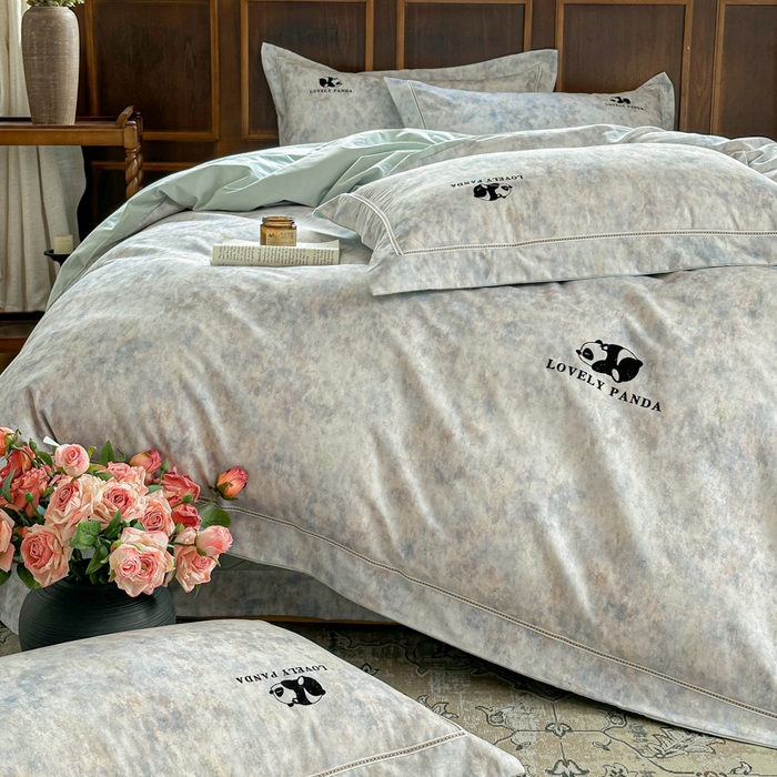 91家纺网 家纺一手货源 找家纺 舒慕家纺 2025新款长绒棉磨毛全棉磨毛四件套 熊猫-蓝