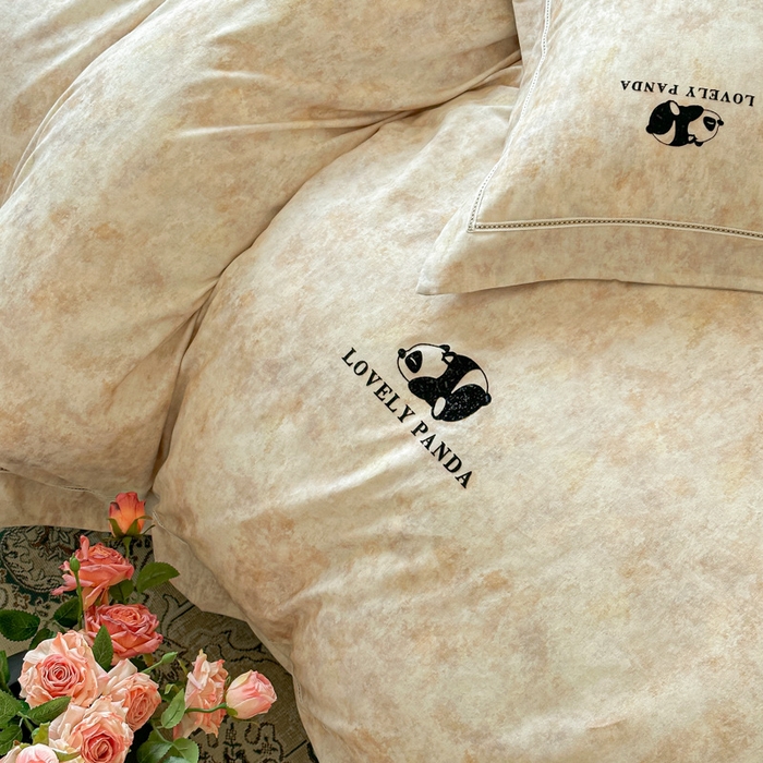 91家纺网 家纺一手货源 找家纺 舒慕家纺 2025新款长绒棉磨毛全棉磨毛四件套 熊猫-驼