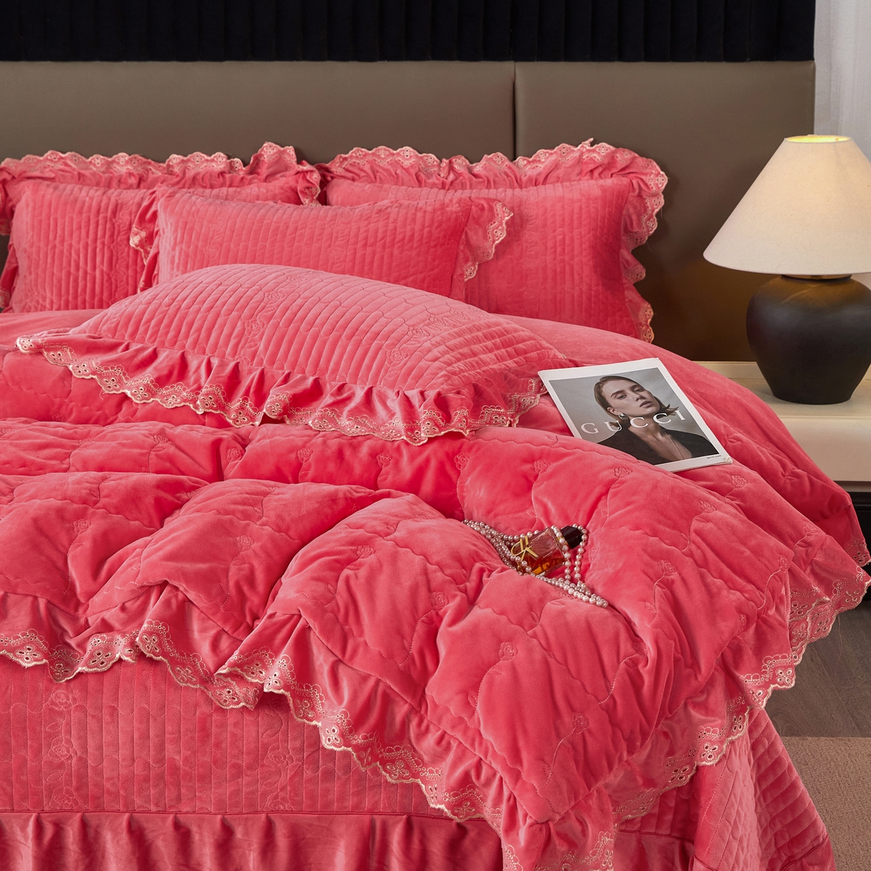 91家纺网 家纺一手货源 找家纺 （总）青竹苑 2025新款婴儿绒宝宝绒玫瑰刺绣版床盖款四件套