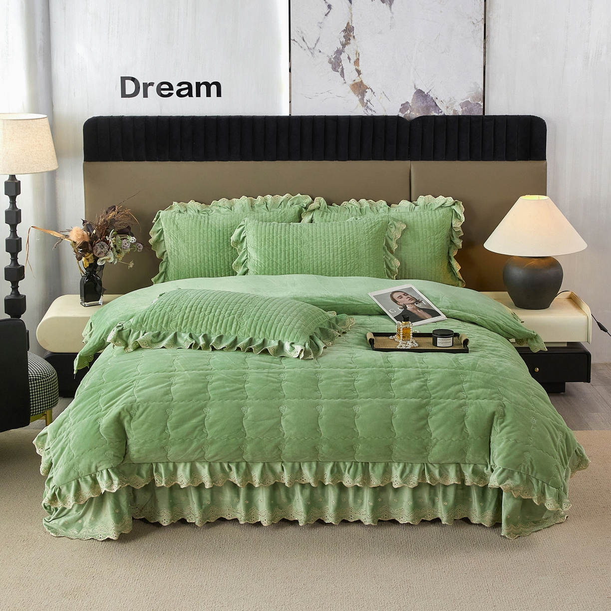 91家纺网 家纺一手货源 找家纺 青竹苑 2025新款婴儿绒宝宝绒玫瑰刺绣版床盖款四件套 慕达-绿