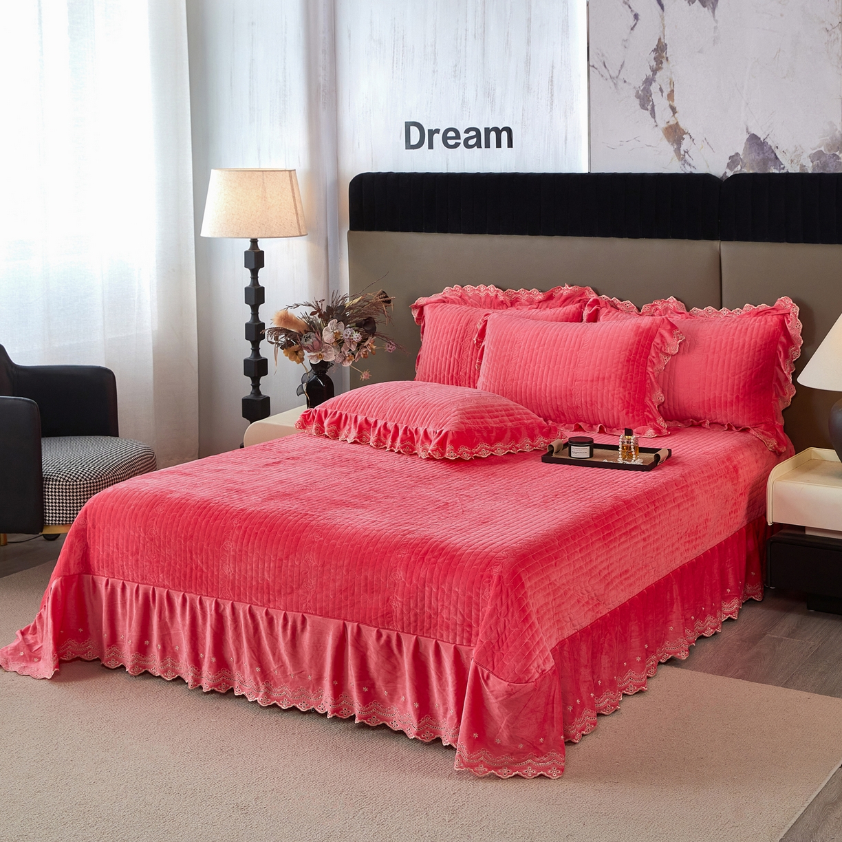 91家纺网 家纺一手货源 找家纺 青竹苑 2025新款婴儿绒宝宝绒玫瑰刺绣版床盖款四件套 慕达-深粉