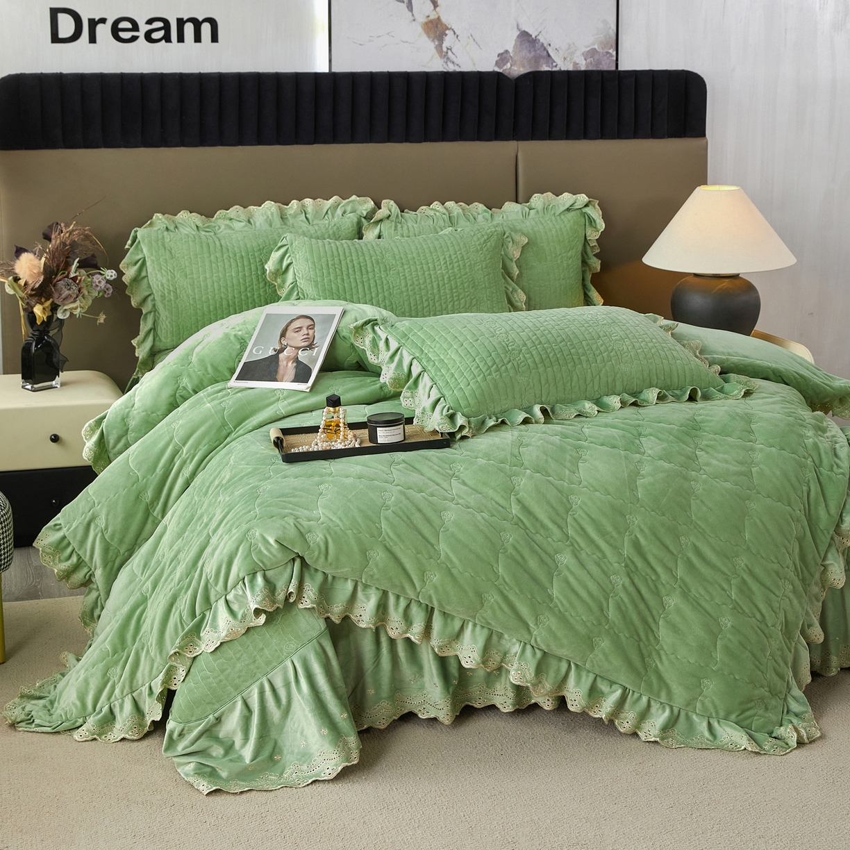 91家纺网 家纺一手货源 找家纺 青竹苑 2025新款婴儿绒宝宝绒玫瑰刺绣版床盖款四件套 慕达-绿