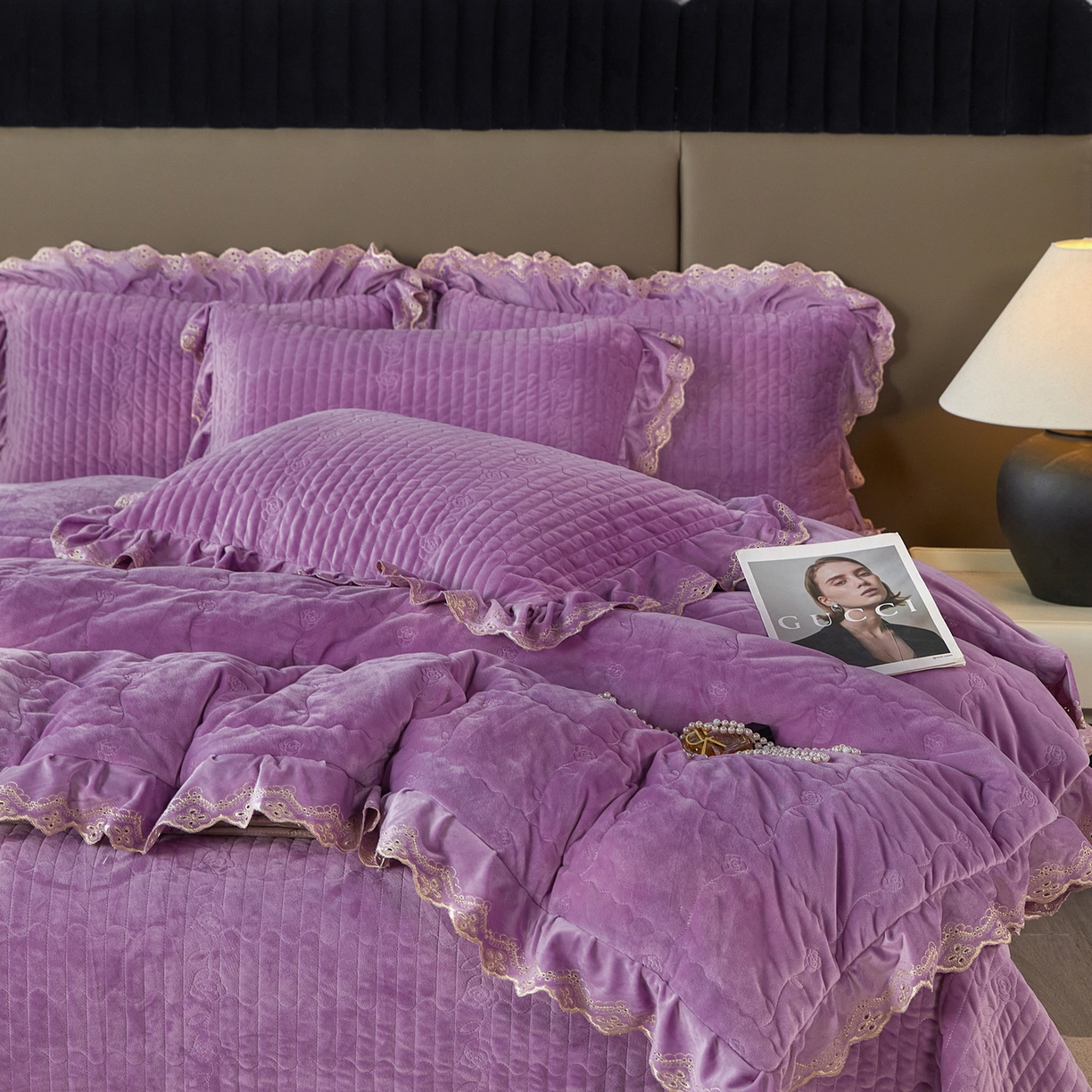 91家纺网 家纺一手货源 找家纺 青竹苑 2025新款婴儿绒宝宝绒玫瑰刺绣版床盖款四件套 慕达-紫