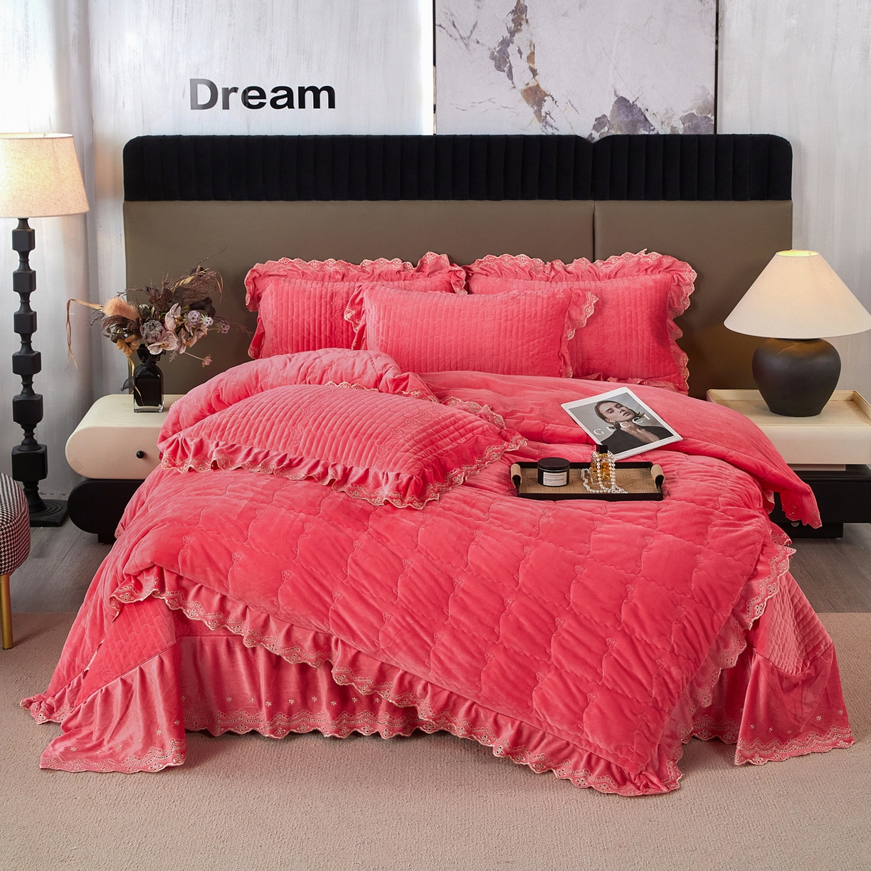 91家纺网 家纺一手货源 找家纺 青竹苑 2025新款婴儿绒宝宝绒玫瑰刺绣版床盖款四件套 慕达-深粉