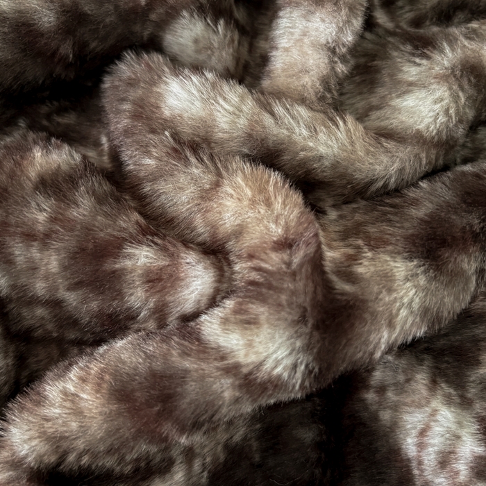 91家纺网 家纺一手货源 找家纺 铠畅家纺 2025新款兔毛包边款仿兔毛被套毯牛奶绒被套毯子 绿野仙踪