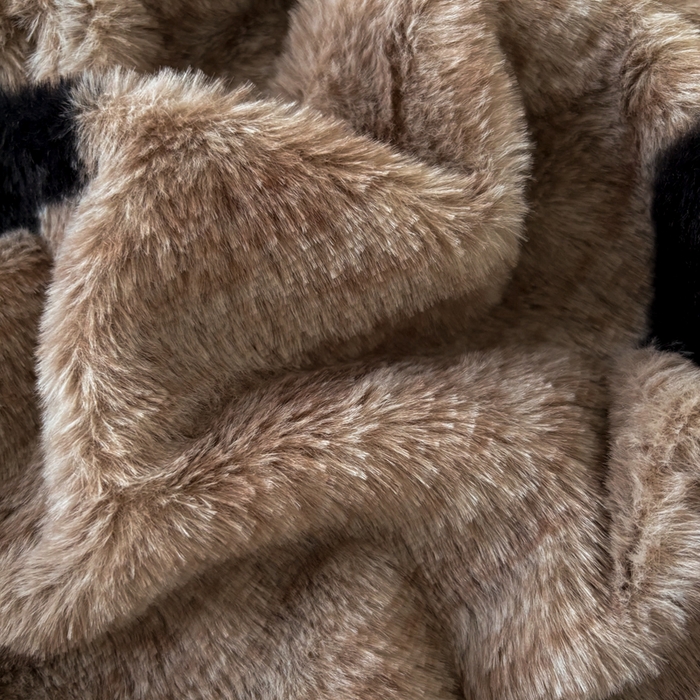 91家纺网 家纺一手货源 找家纺 铠畅家纺 2025新款兔毛包边款仿兔毛被套毯牛奶绒被套毯子 玫瑰晨露