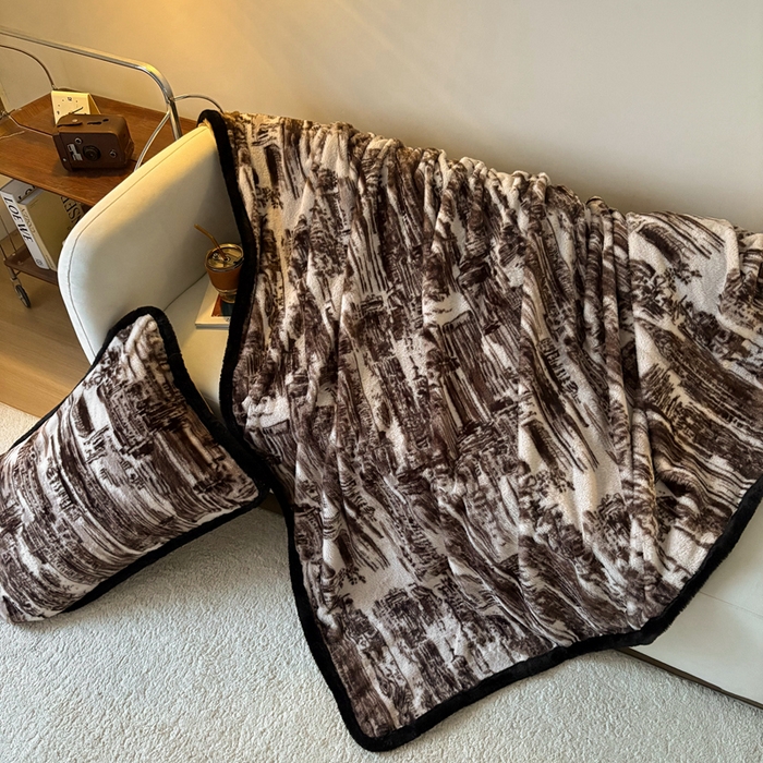 91家纺网 家纺一手货源 找家纺 铠畅家纺 2025新款兔毛包边款仿兔毛被套毯牛奶绒被套毯子 暮光