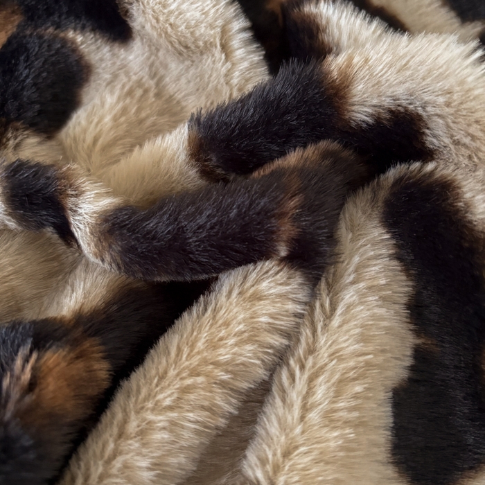 91家纺网 家纺一手货源 找家纺 铠畅家纺 2025新款兔毛包边款仿兔毛被套毯牛奶绒被套毯子 双栖蝶