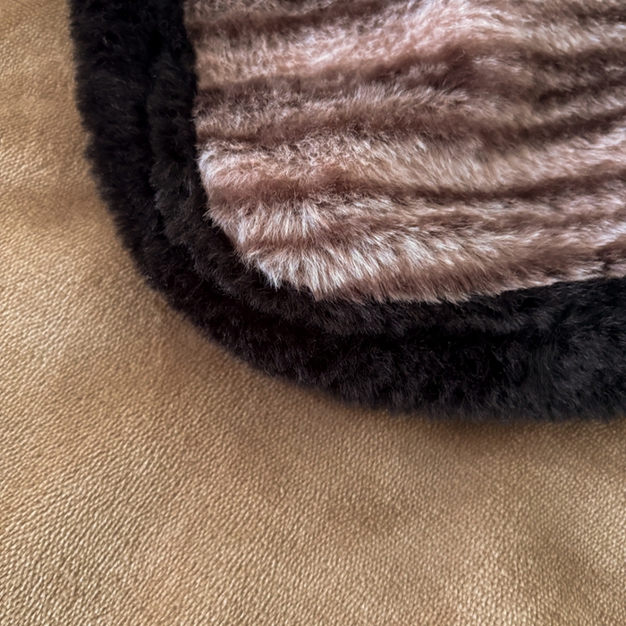 91家纺网 家纺一手货源 找家纺 铠畅家纺 2025新款兔毛包边款仿兔毛被套毯牛奶绒被套毯子 微瑕时光