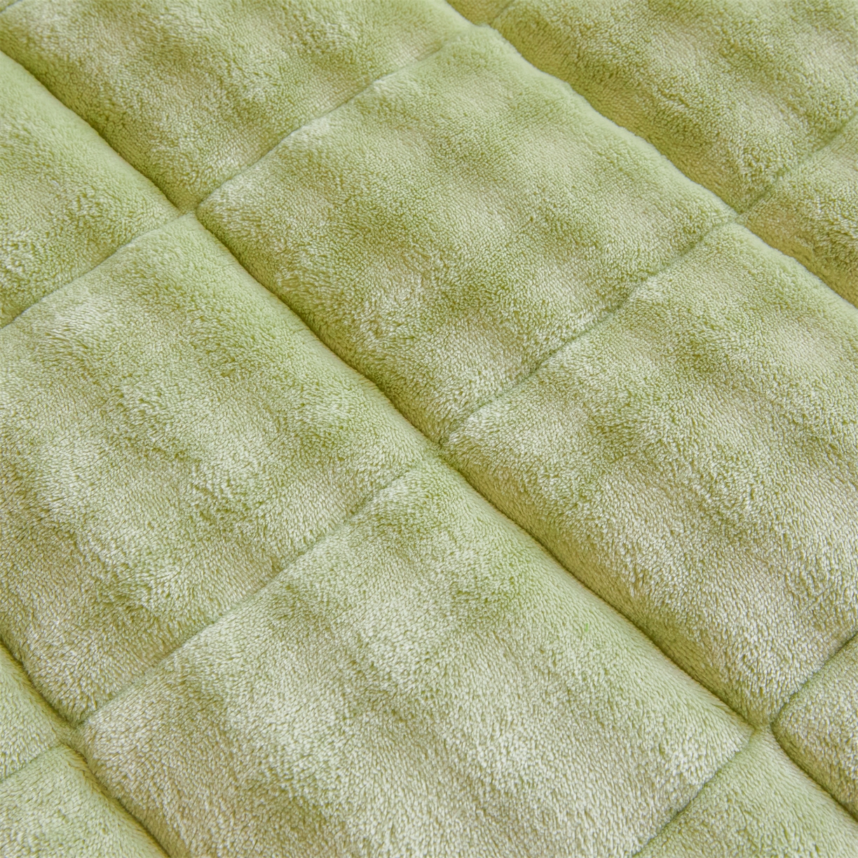 91家纺网 家纺一手货源 找家纺 鑫顺欣 2025新款泡泡牛奶绒床笠套件三件套 抹茶绿