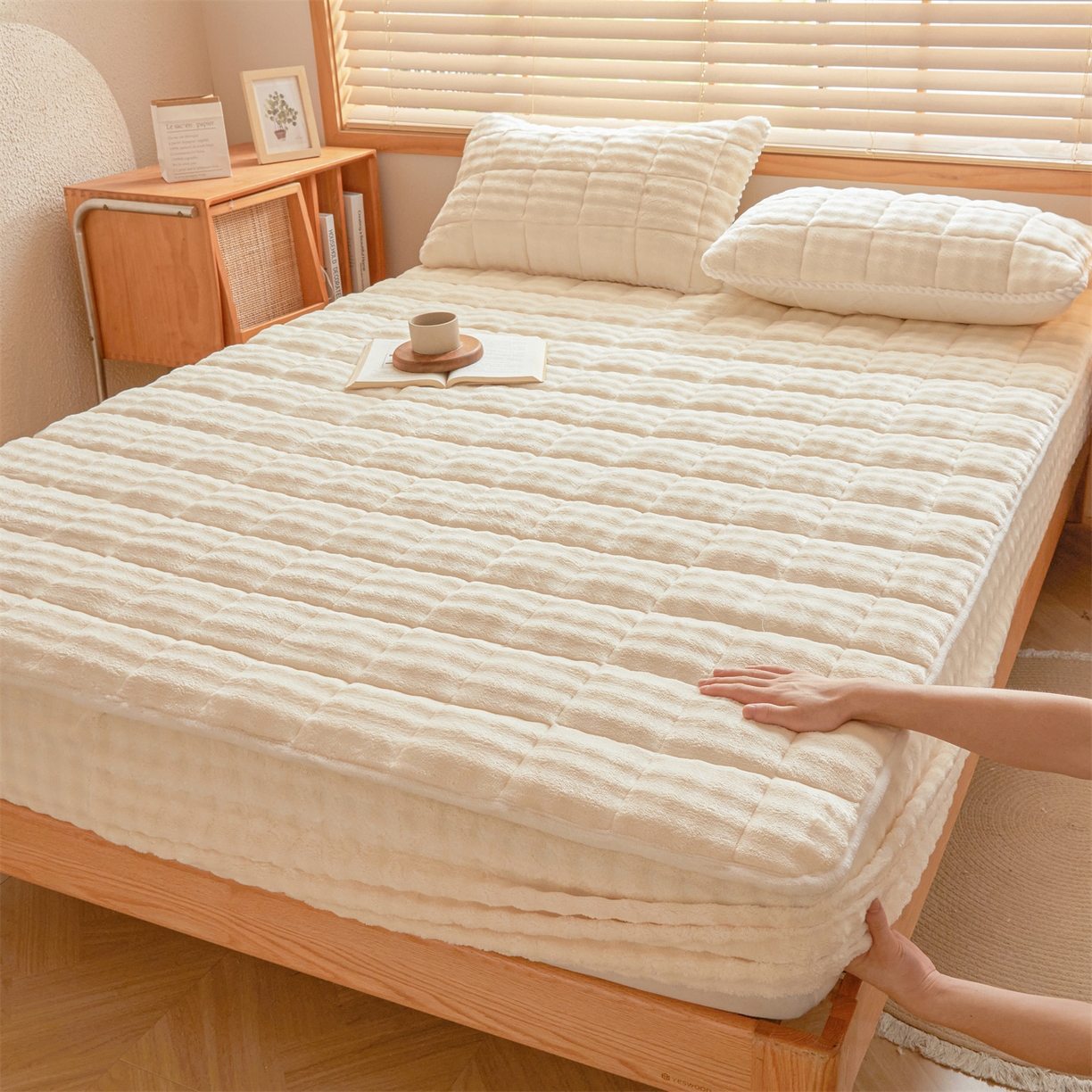 鑫顺欣 2025新款泡泡牛奶绒床笠套件三件套 奶白色