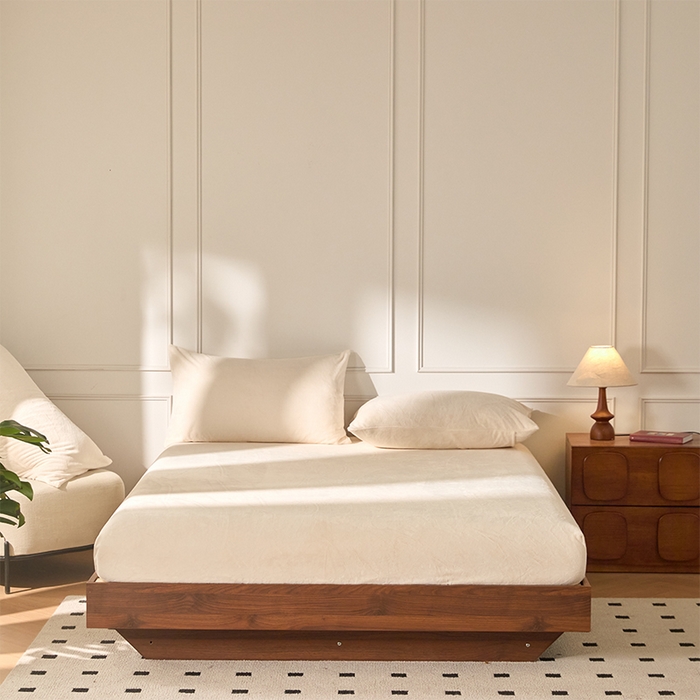 91家纺网 家纺一手货源 找家纺 （总）618家纺 2025新款樱花绒单品四件套系列-单床笠