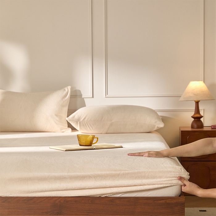 91家纺网 家纺一手货源 找家纺 618家纺 2025新款樱花绒单品四件套系列-单床笠 奶白