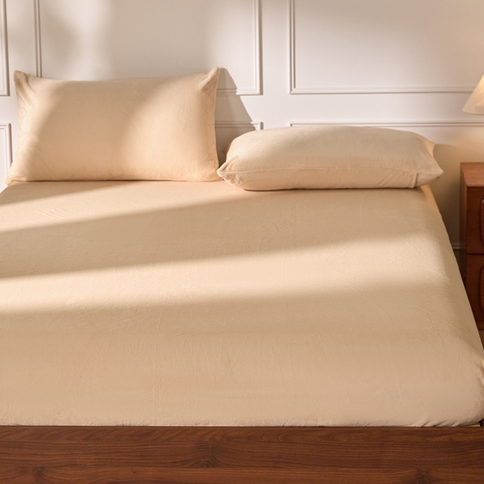 91家纺网 家纺一手货源 找家纺 618家纺 2025新款樱花绒单品四件套系列-单床笠 奶咖